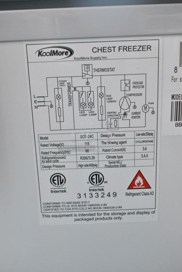 BRAND NEW SCRATCH AND DENT! KoolMore SCF-24C Metal Chest Freezer w/ 2 Hinge Lids. 115 Volts, 1 Phase. Tested and Working! - Image 6 of 6