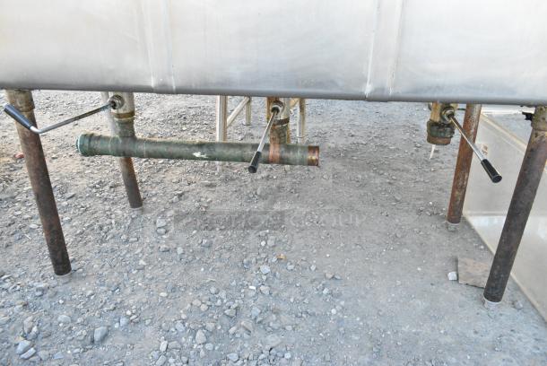 Stainless Steel 3 Bay Sink w/ Dual Drain Boards and Handles - Image 4 of 4