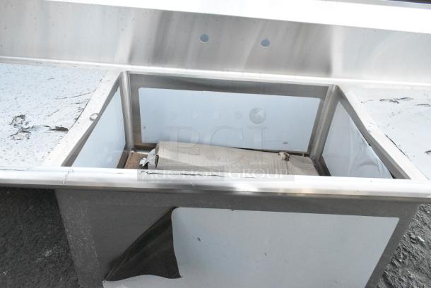 BRAND NEW SCRATCH AND DENT! Regency Stainless Steel Single Bay Sink w/ Dual Drain Boards. - Image 3 of 3