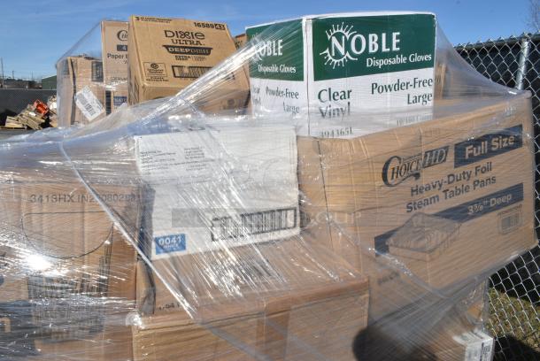 29 BRAND NEW IN BOX! Items Including 2 Box 127RD12BULK Choice 12 oz. Customizable Microwavable Translucent Round Deli Container - 500/Case, 5008W Choice 8 oz. Tall White Poly Paper Hot Cup - 1000/Case, 50018NAP Napkins, 5 Box Chicopee 0041 Chix® SC 13" x 21" White Standard-Duty Foodservice Towel - 150/Case. 29 Times Your Bid! - Image 4 of 11