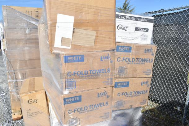 24 BRAND NEW IN BOX! Items Including 500TO883 Choice 8" x 8" x 3" Microwaveable 3-Compartment Black / Clear Plastic Hinged Container - 100/Case, 4 Box 500CFT Lavex C Fold Towels, 760SOUP8KPA Choice 8 oz. Kraft Paper food Cup with Lid. 24 Times Your Bid! - Image 4 of 11