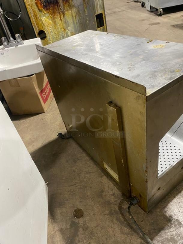 Hatco Commercial Countertop Glo-Ray Portable Fry Holding Station! With Backsplash & Overhead Shelf! All Stainless Steel! 120V 1 Phase! Model: GRFHS-26 SN: 2672341740! Working When Removed! - Image 4 of 8