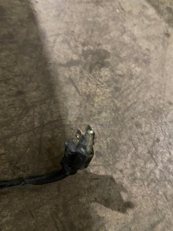 Hatco Commercial Countertop Glo-Ray Portable Fry Holding Station! With Backsplash & Overhead Shelf! All Stainless Steel! 120V 1 Phase! Model: GRFHS-26 SN: 2672341740! Working When Removed! - Image 8 of 8