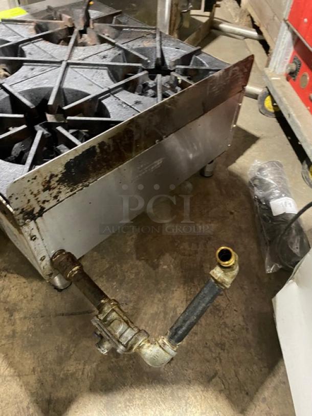 Globe Commercial Natural Gas Powered Countertop 4 Burner Range! All Stainless Steel Body! On Legs! Working When Removed! - Image 4 of 9