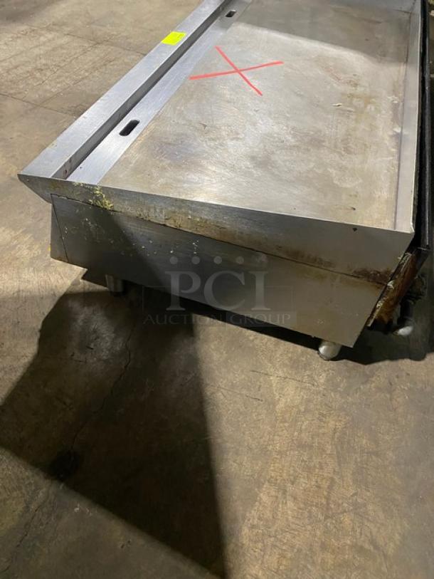 Late Model! Star Ultra-Max Commercial Natural Gas Powered Countertop Flat Griddle! All Stainless Steel! With Thermostatic Controls! On Legs!  Model: S6211A SN: CT8600318A2! Working When Removed! - Image 3 of 8