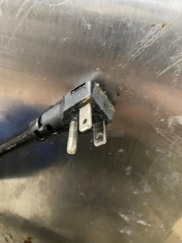 Continental Commercial Double Half Door Reach In Refrigerator! With Built In Pan Racks! All Stainless Steel!  On Casters! 115V 1 Phase! Model: 2R-HD SN: 15750054! Working When Removed! - Image 9 of 9