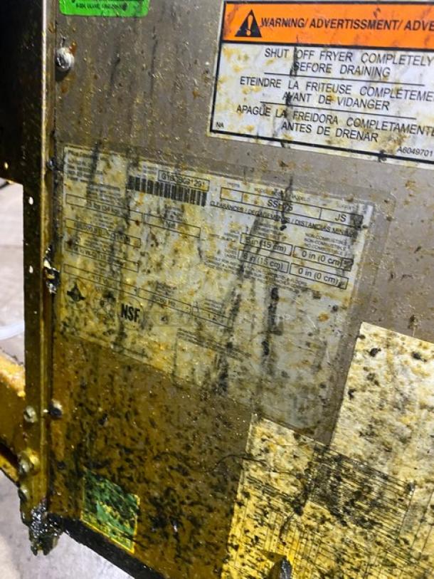 Pitco Solstice Supreme Series Commercial Natural Gas Powered Floor Style Double Bay Deep Fat Fryer!  With Backsplash! All Stainless Steel! On Casters! 115V! Model: SSH75 SN: G1CB091291! Working When Removed! - Image 10 of 13