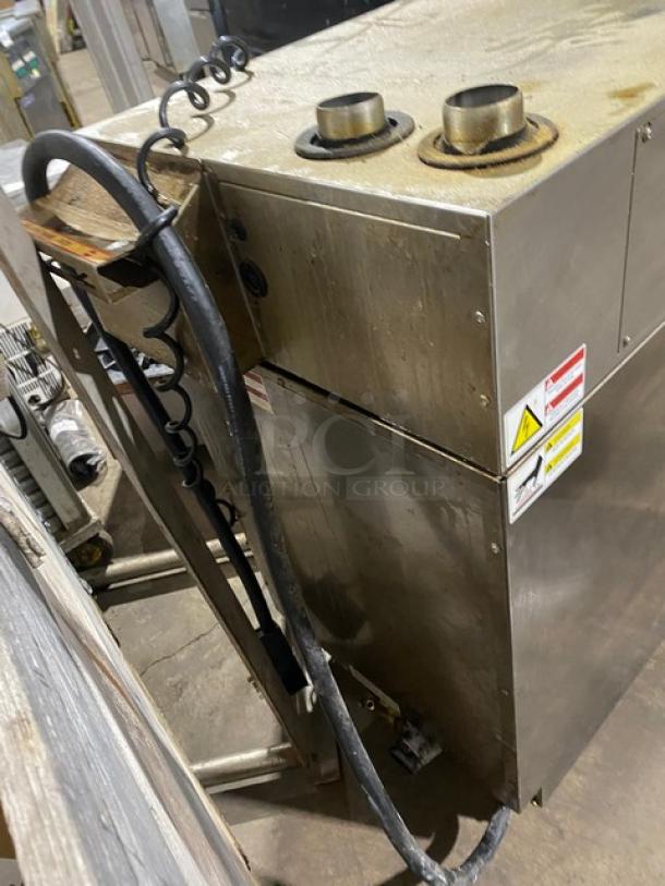 Blodgett Commercial Electric Powered Boilerless Mini Combi Oven! All Stainless Steel! With Built In Pan Rack! With Android Based Touch Screen Control! With Hand Shower Attachment!  On Legs! 208V 3 Phase! Model: BLCT-10E SN: 011918BT115S! Working When Removed! - Image 4 of 10