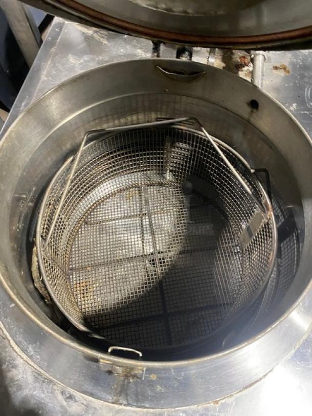 BKI Commercial Electric Powered Pressure Fryer!  All Stainless Steel! With Frying Basket! On Casters! 208V! Model: FKM-F SN: 11919T! - Image 5 of 10