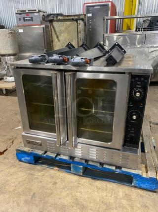 Patriot Commercial Natural Gas Powered Single Deck Convection Oven! All Stainless Steel! With Metal Oven Racks! With Legs & Casters! 110V! Model: PT-COG SN: PTO21010422!