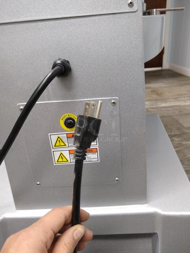 BRAND NEW PREPLINE PHLM30B-T 30 Qt. Heavy Duty Gear Driven Planetary Mixer with Timer TESTED AND WORKING - Image 9 of 9