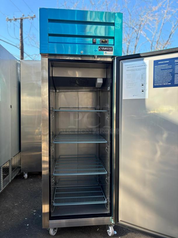 BRAND NEW SCRATCH & DENT DUKERS COMMERCIAL REACH IN FREEZER - Image 2 of 6