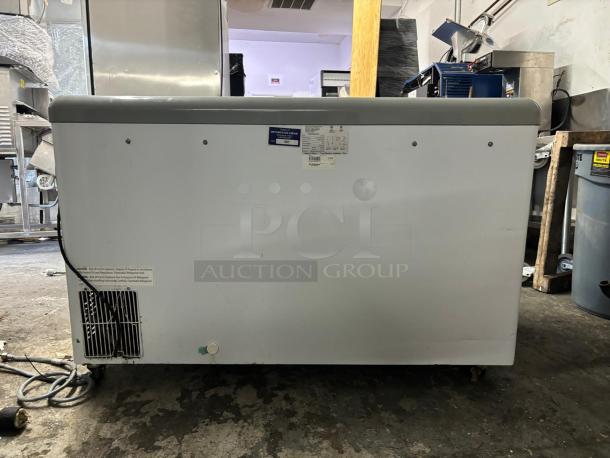 Excellence HL-14HC Low Temp Ice Cream Chest Freezer, 51-3/4"W, 13.8 cu. ft. capacity, self-contained - Image 4 of 5