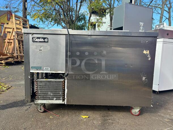 STAINLESS STEEL LEADER REFRIGERATION  BOTTLE COOLER  EXCELLENT CONDITION - Image 2 of 5