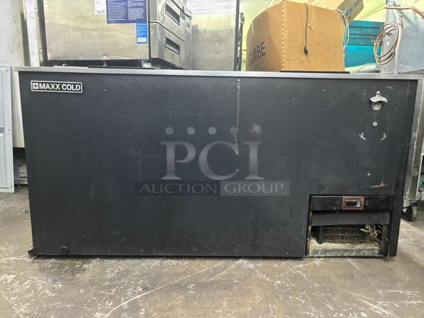 Maxx Cold MXCR50BHC Double Lid Horizontal Bottle Cooler 50" - Image 4 of 5