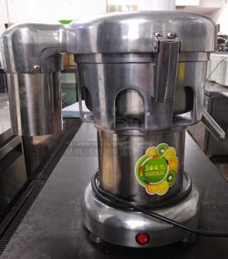 Prepline JUICEFASTER1000 Commercial 1/2 HP Electric Juice Extractor