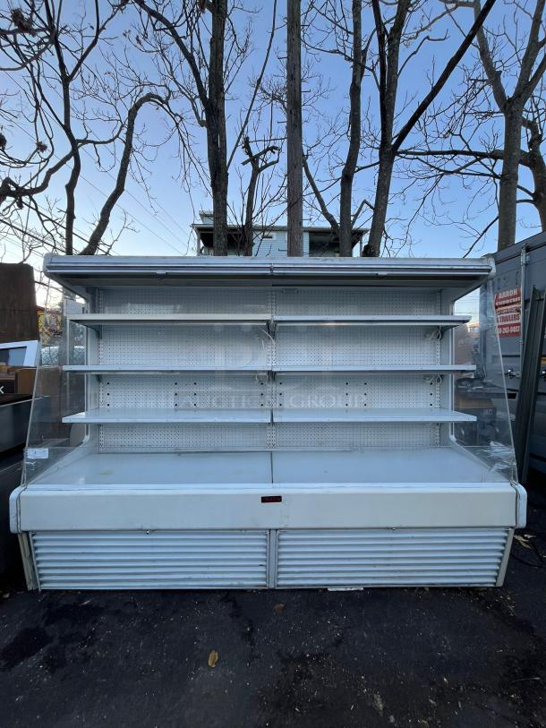 BEAUTIFUL & GREAT CONDITION Howard McCray Fish & Poultry 6ft Refrigerated Display Case - Image 1 of 3