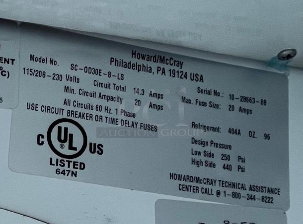 BEAUTIFUL & GREAT CONDITION Howard McCray Fish & Poultry 6ft Refrigerated Display Case - Image 2 of 3