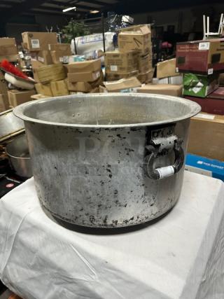 One Stock Pot. 26X15
