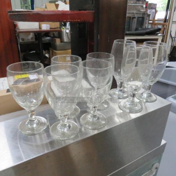 One Lot Of 8 Assorted Glasses. - Image 1 of 1