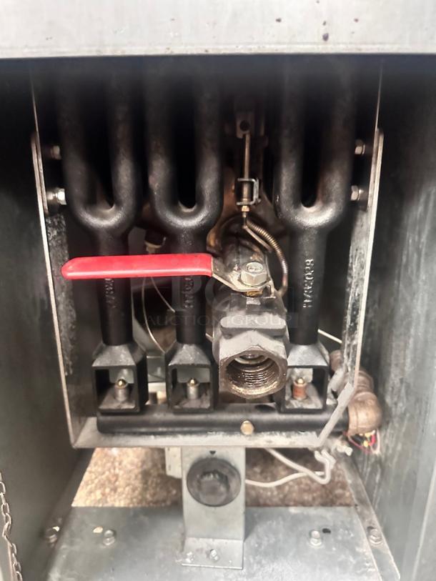 Excellent Condition Propane Fryer Tested and Working! - Image 12 of 13