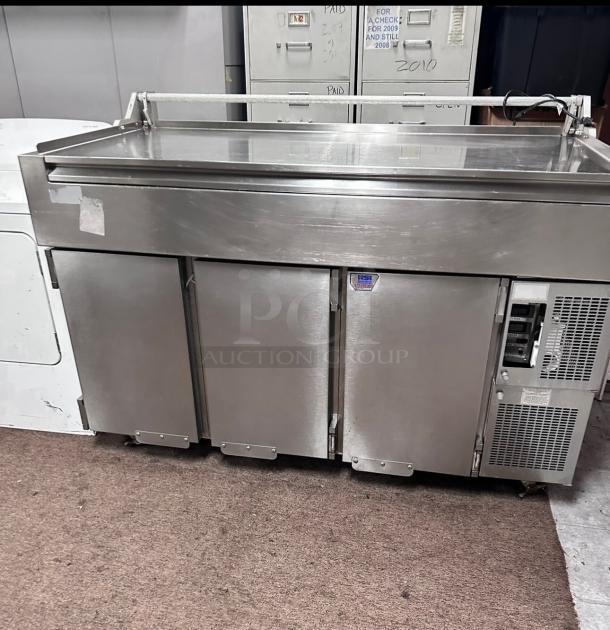 Commercial 72" Pizza Table 115 Volt Tested and Working! - Image 4 of 10