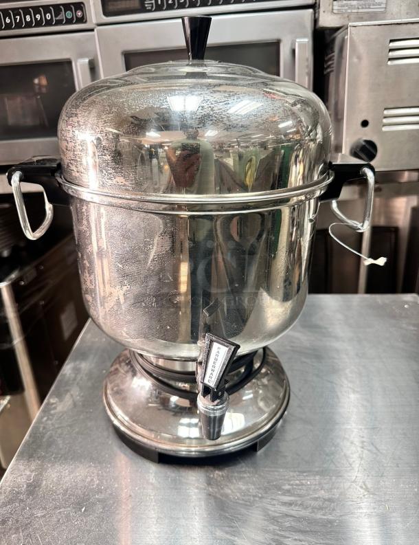 Farberware 36 Cup Buffet Coffee Urn Dispenser  115v Tested and Working! - Image 2 of 8