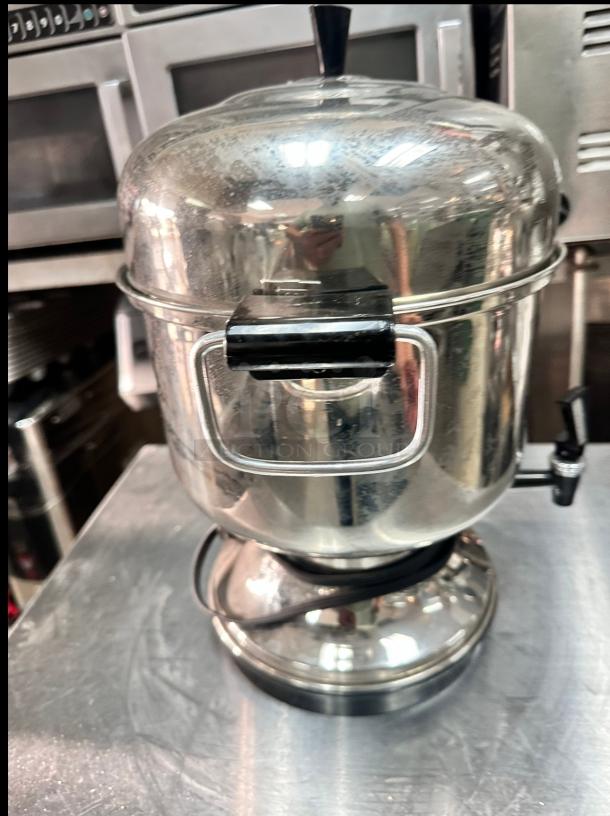 Farberware 36 Cup Buffet Coffee Urn Dispenser  115v Tested and Working! - Image 4 of 8