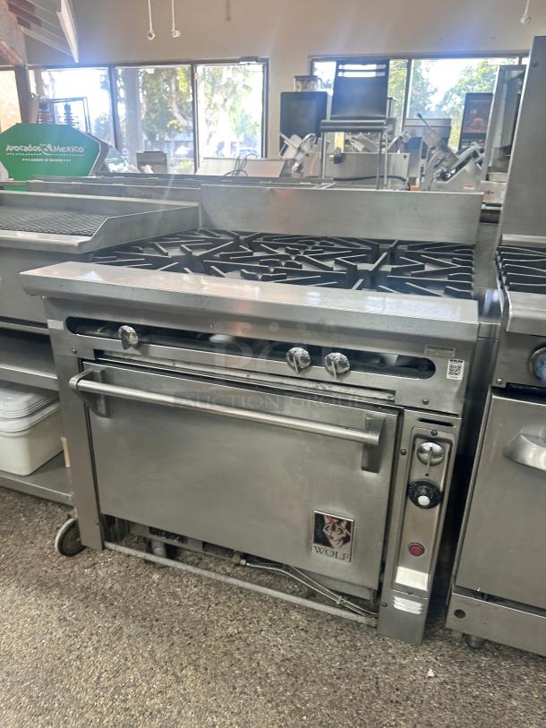 Wolf Commercial Gas 4 Burner Tested and Working! - Image 7 of 8