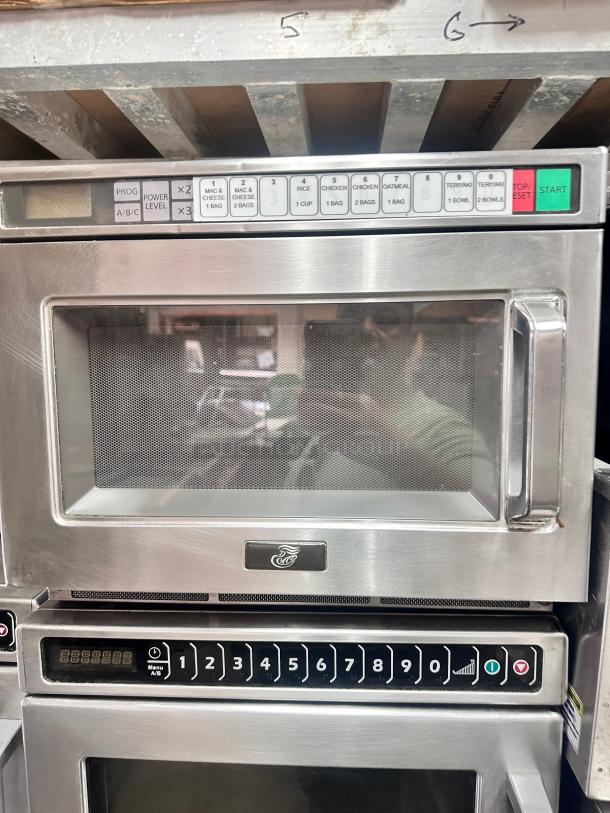 Commercial Microwave 220 Volt - Image 1 of 6