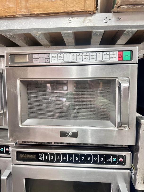 Commercial Microwave 220 Volt - Image 4 of 6