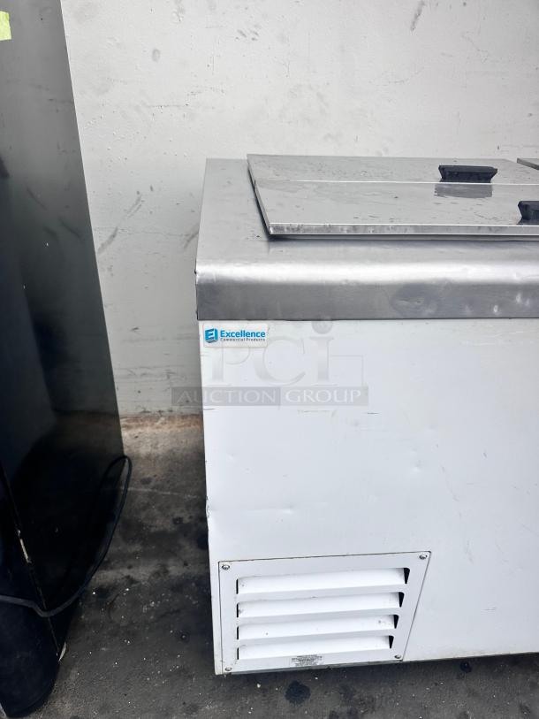 Commercial 80" Ice Cream Freezer Tested and Working! - Image 4 of 9