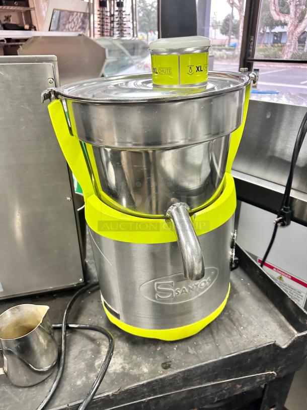 Commercial Heavy Duty Juicer Tested and Working - Image 1 of 10