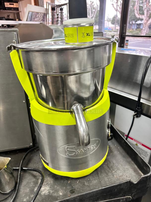 Commercial Heavy Duty Juicer Tested and Working - Image 2 of 10