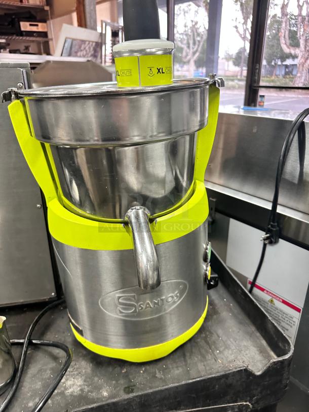 Commercial Heavy Duty Juicer Tested and Working - Image 3 of 10