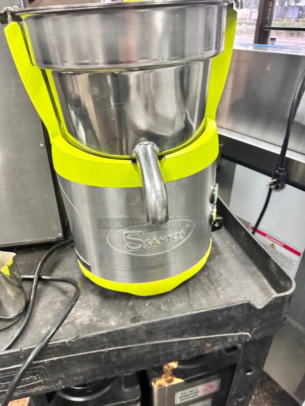 Commercial Heavy Duty Juicer Tested and Working - Image 5 of 10