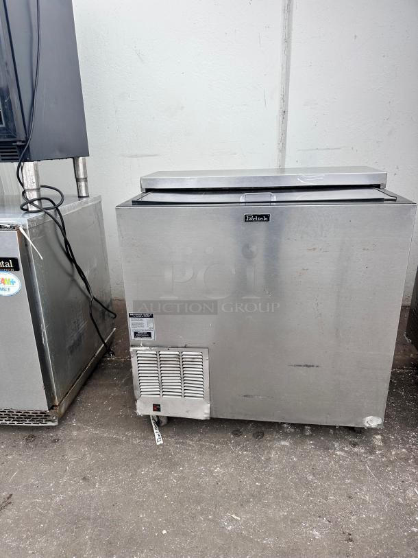 Perlick FR36 36" Black Glass Froster 115v Tested and Working! - Image 3 of 8