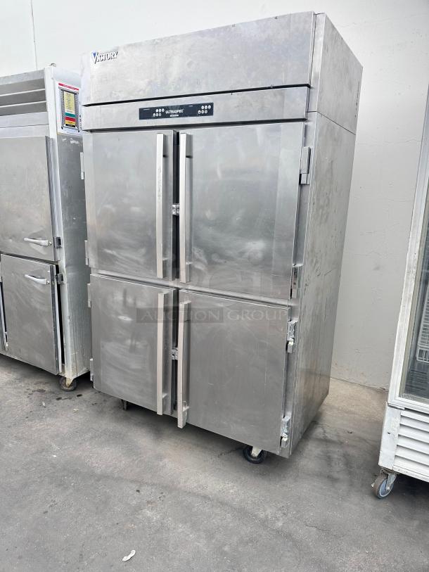 Commercial Double Door Cooler/Freezer Combo Tested and Working! - Image 4 of 6