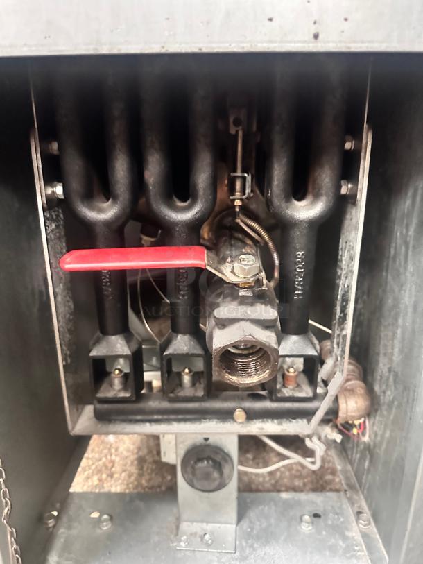 Excellent Condition Propane Fryer Tested and Working! - Image 6 of 13