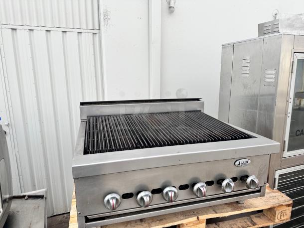 Jade 36" Commercial Heavy Duty Gas Char broiler Tested and Working! - Image 7 of 9