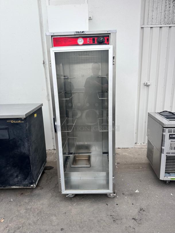 Excellent Condition Vulcan VP18 Full Size Holding / Proofing Cabinet - 120V Tested and Working! - Image 3 of 10