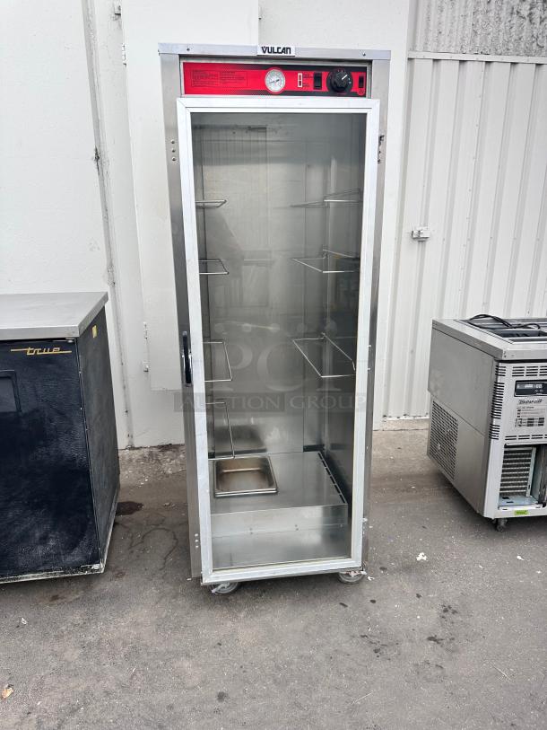 Excellent Condition Vulcan VP18 Full Size Holding / Proofing Cabinet - 120V Tested and Working! - Image 4 of 10