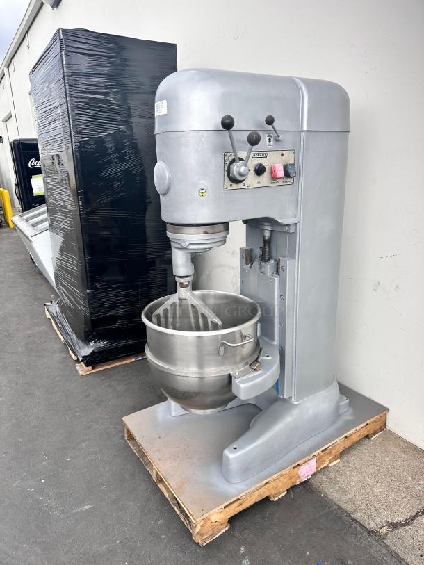 Fully Refurbished! Hobart M802 80 Qt Commercial Mixer Tested and Working! - Image 7 of 13