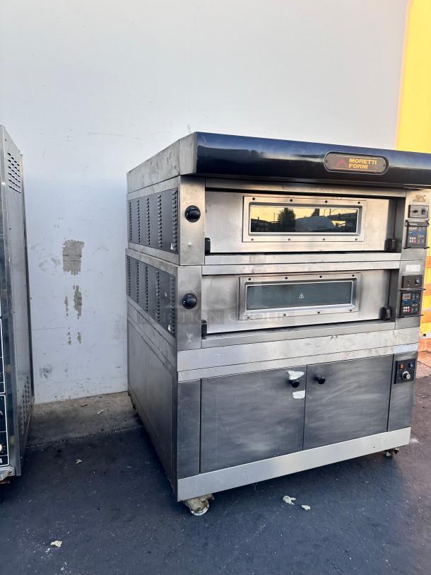 Moretti Forni  Commercial Double Deck Electric Pizza Oven Tested and Working! - Image 15 of 23