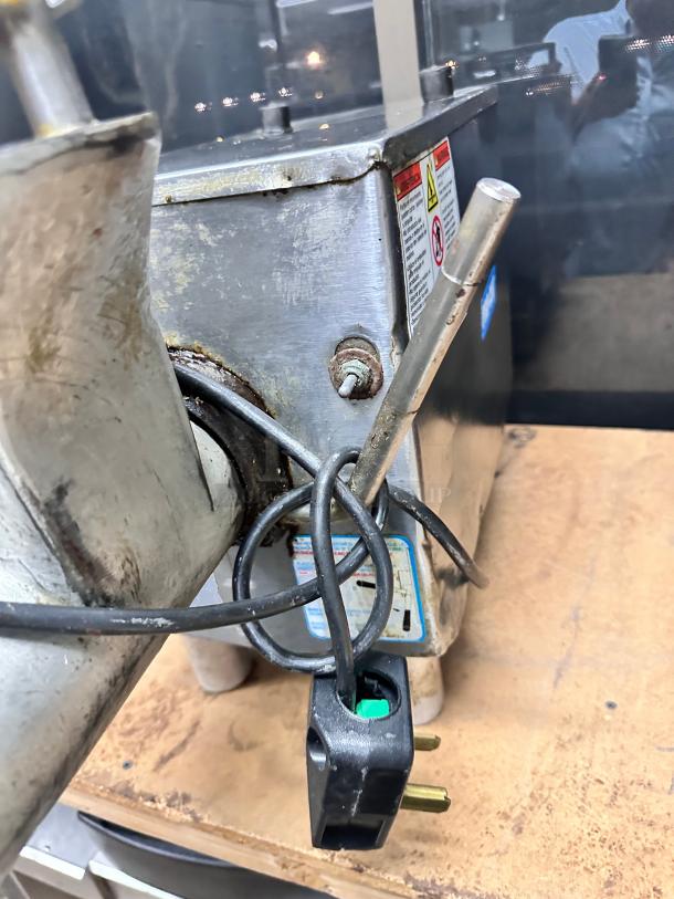 Pro Cut Commercial Meat Grinder - Image 5 of 6
