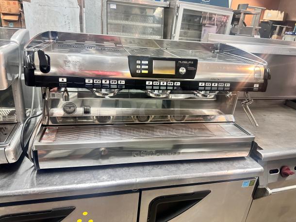 Commercial 4 Group Espresso Machine Tested and Working! - Image 4 of 5