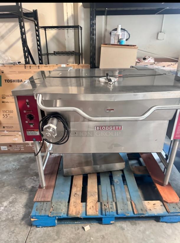 Blodgett Commercial Gas Tilted Skillet 30 Gallon Tested and Working! - Image 2 of 13