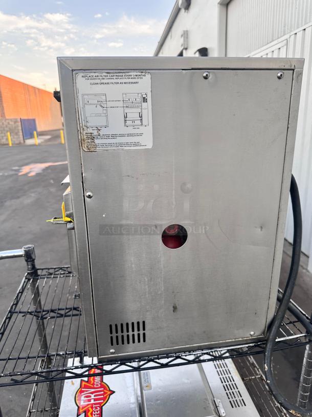 Auto Fry Commercial Ventless Fryer Tested and Working! - Image 5 of 13
