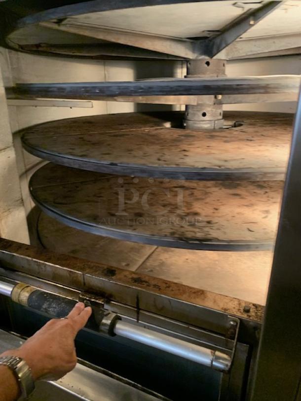 One Rotoflex Natural Gas Pizza Oven.  Professionally Disassembled And Ready To Move. WORKING WHEN REMOVED. 73.5X73.5X79 - Image 2 of 6