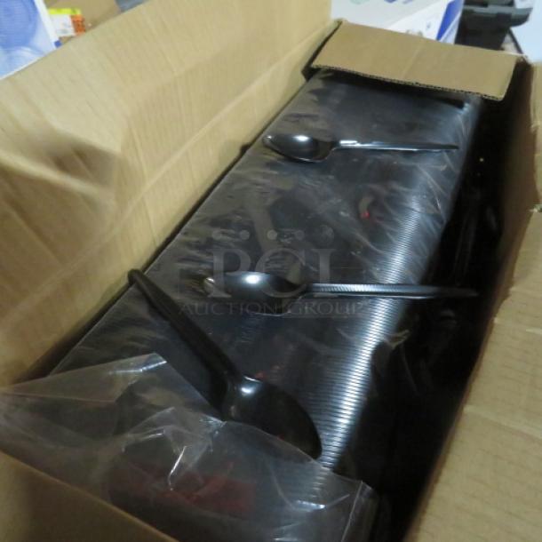 One Box Of Black Poly Spoons. - Image 1 of 2